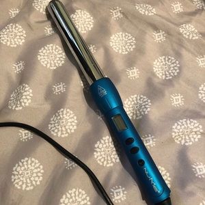 NuMe curling wand